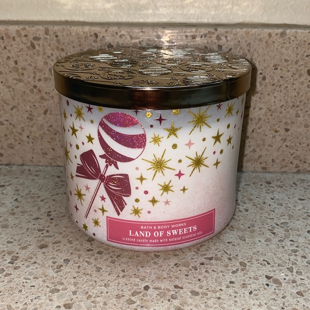 Land Of Sweets Bath & Body Works Holiday Candle